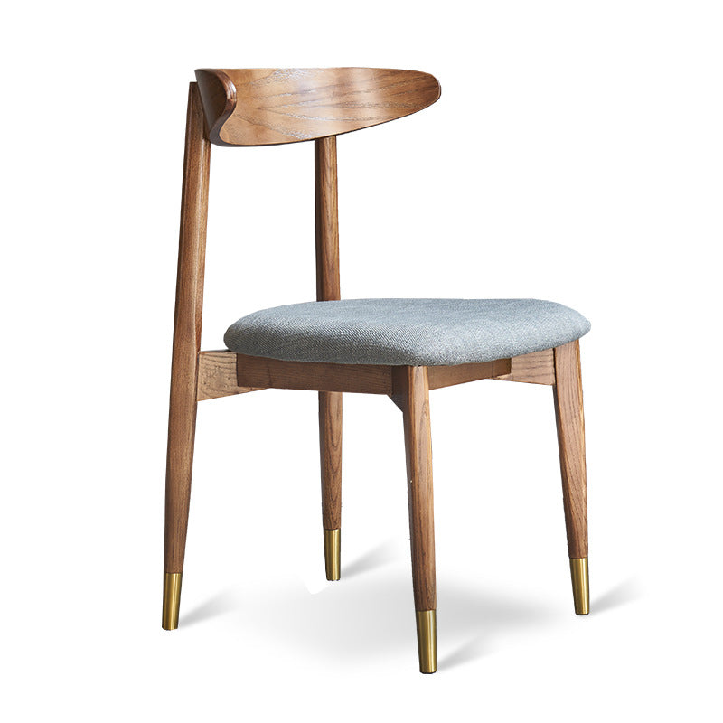 C-07-SITMOD Modern Minimalist Dining Chair: Curved Back Design, Brass Leg Caps, Fabric/Leather Upholstery for Dining & Living Spaces