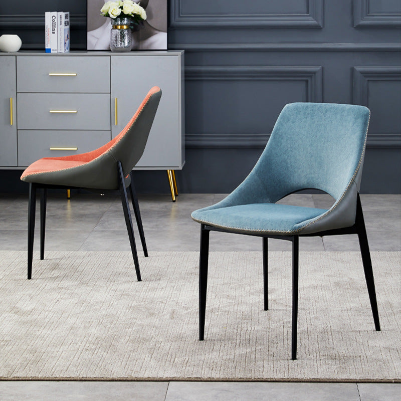 C-09-SITMOD Light Luxury Contrast Dining Chair: Velvet-Leather Mix, 108° Ergonomic Back & Stylish Stitching for Modern Spaces